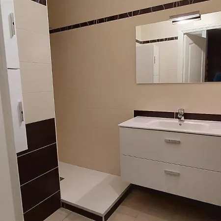 Appartement A 2 Pas Du Port, Du Centre, Du Marché Provençal, Des Plages Quartier Calme Sanary-sur-Mer